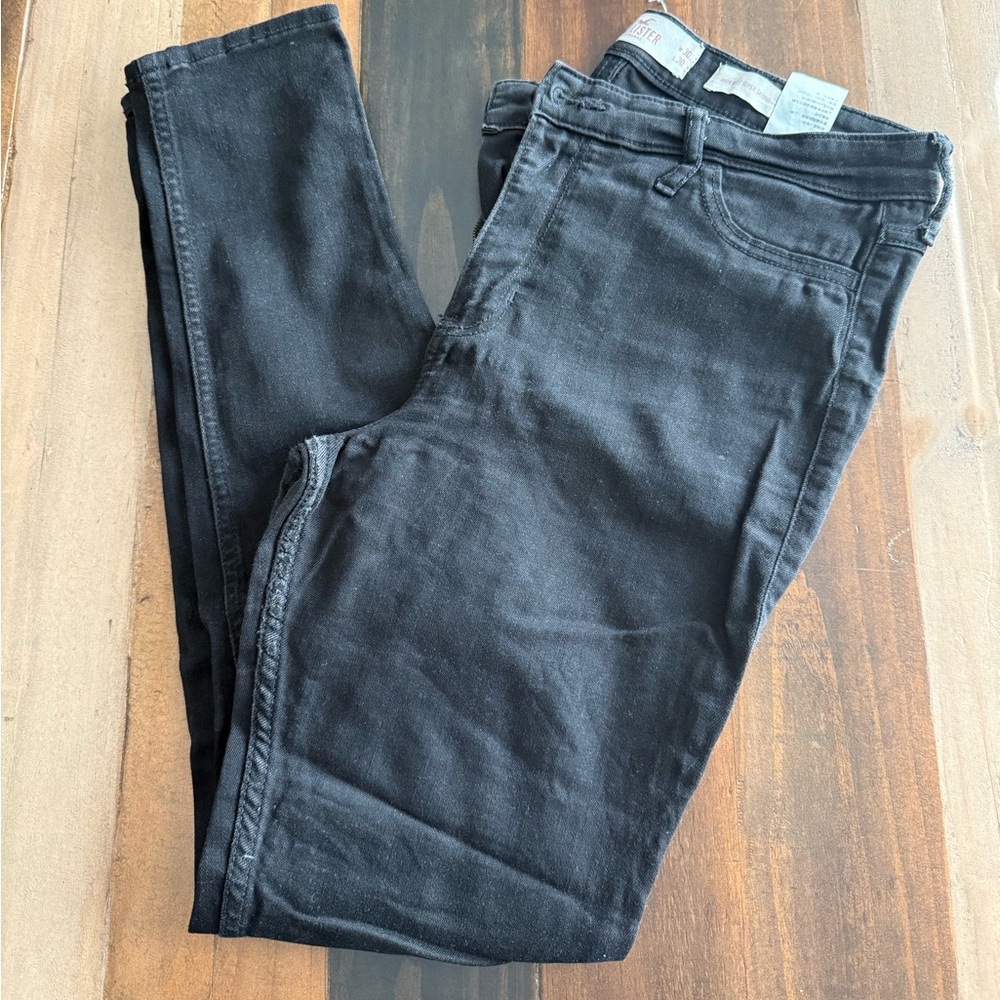 Hollister black skinny jeans